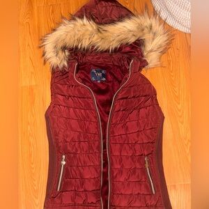 YMI Hooded Vest -L